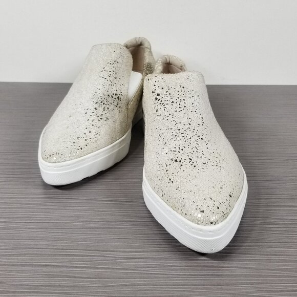 Pelle Moda Pointed Toe Slip-on Sneakers, Ivory Crackled Leather, Womens Size 7.5 - Picture 4 of 13